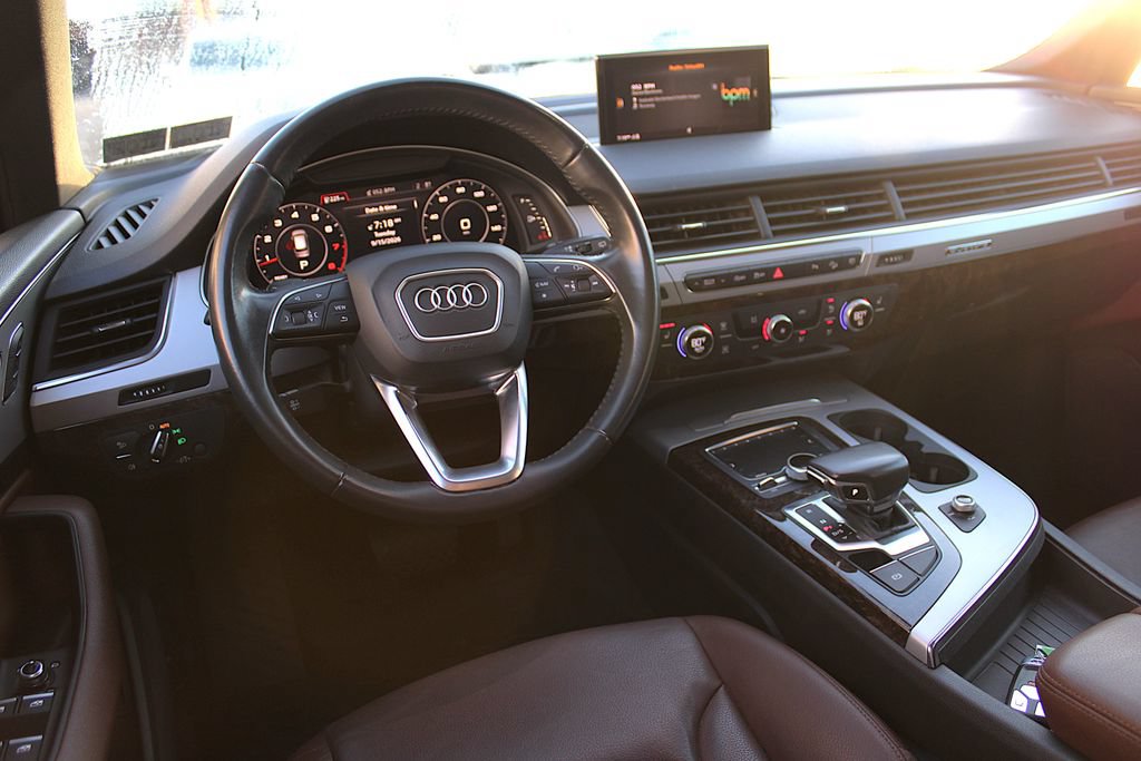 Used 2019 Audi Q7 2.0T Premium AWD/4WD image 4