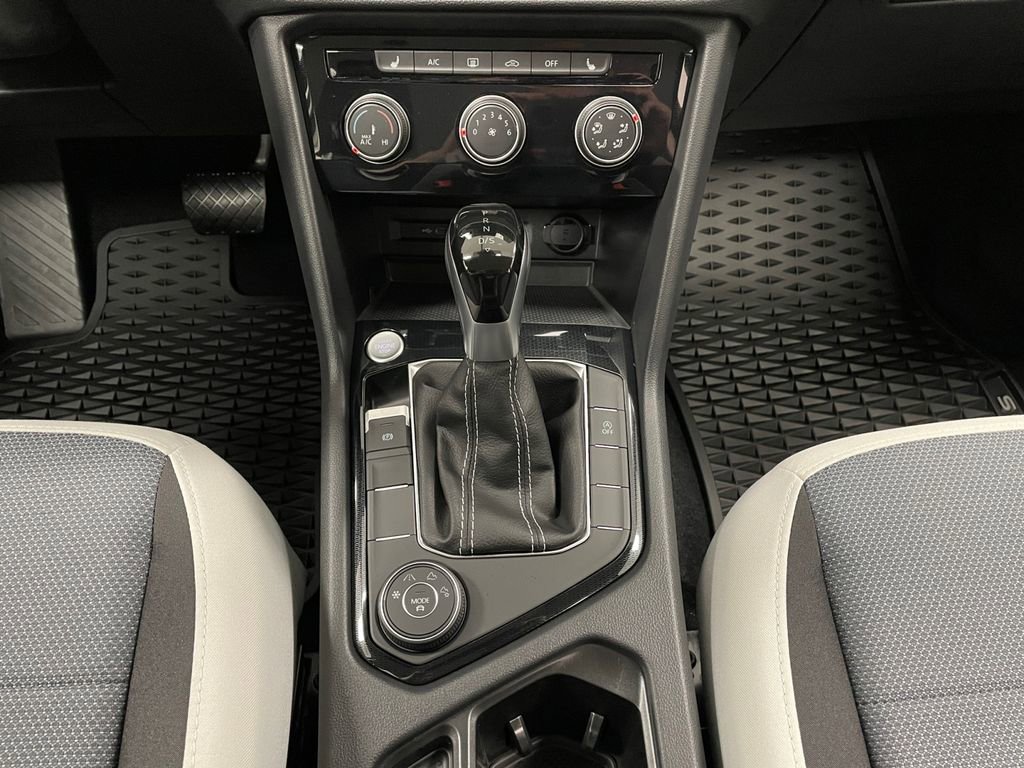 New 2025 Volkswagen Taos S image 12