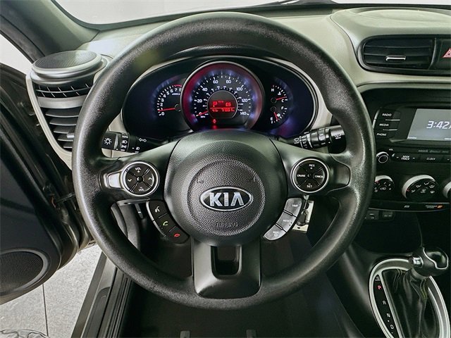 Used 2016 Kia Soul + image 21