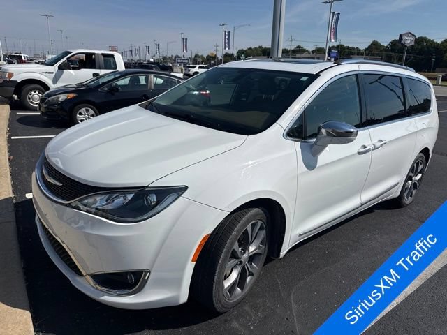 Used 2017 Chrysler Pacifica Limited FWD video 2