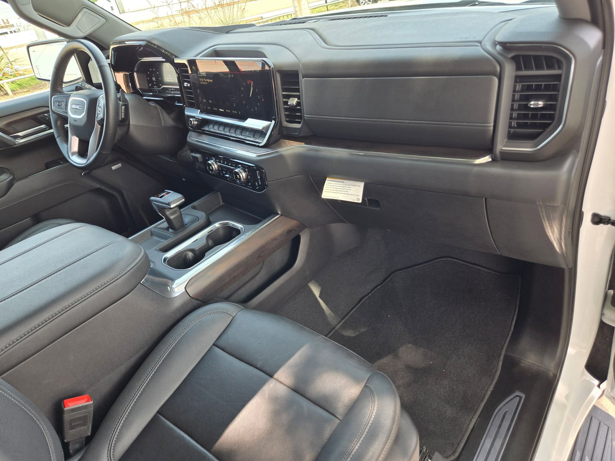 Certified 2024 GMC Sierra 1500 SLT RWD image 25