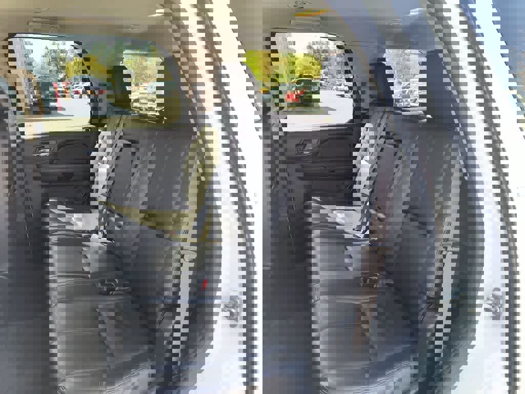 Used 2013 Chevrolet Tahoe LT AWD/4WD image 21