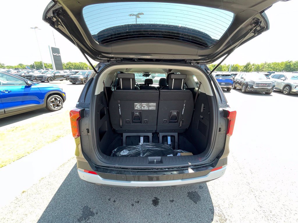 New 2026 Kia Carnival FWD image 9