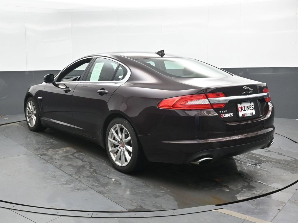 Used 2015 Jaguar XF Premium image 9