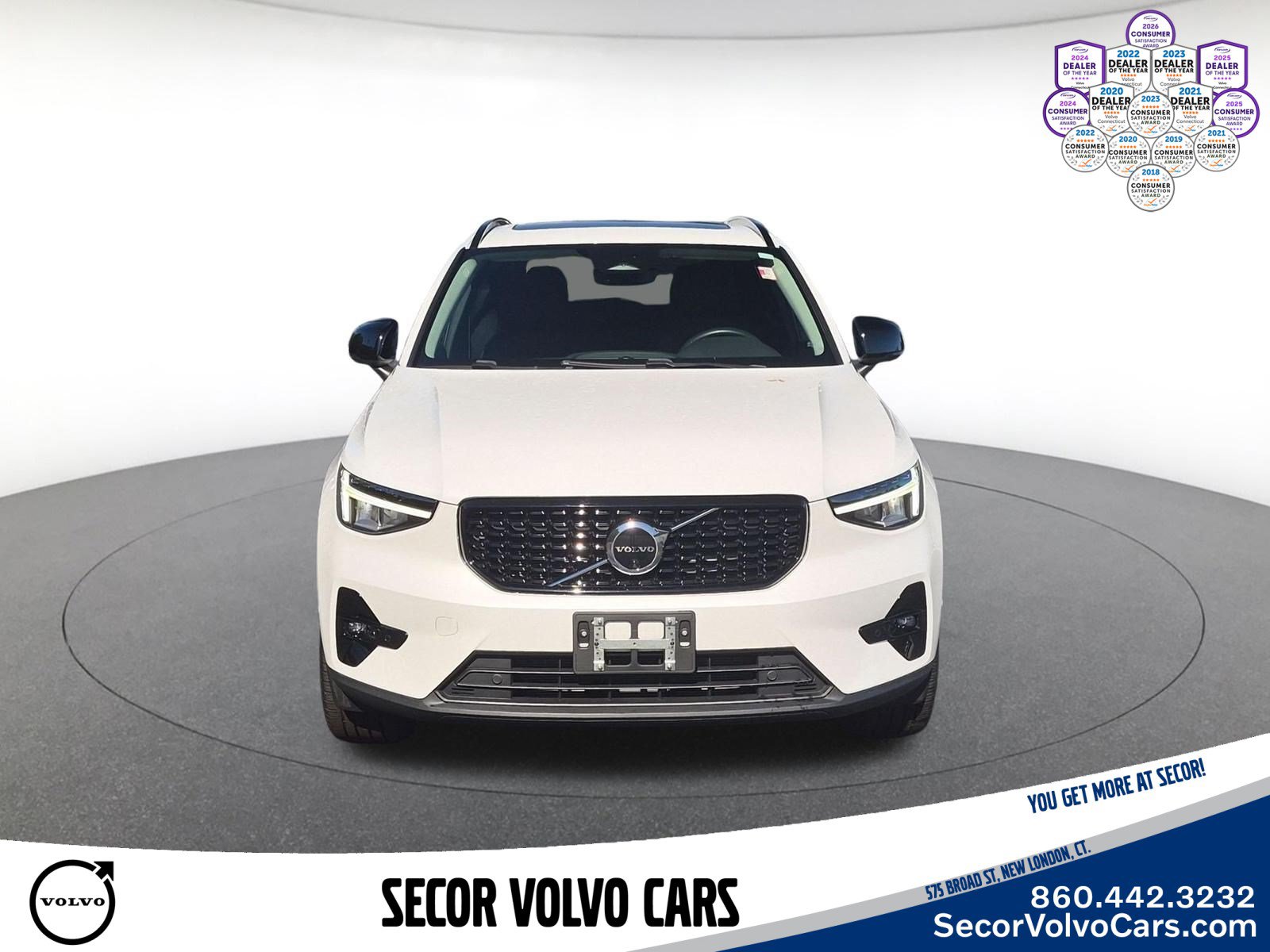 Certified 2023 Volvo XC40 B5 Plus w/ Protection Package Premier AWD/4WD image 2