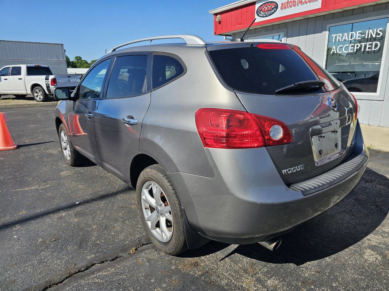 Used 2010 Nissan Rogue SL w/ Premium Pkg AWD/4WD image 8