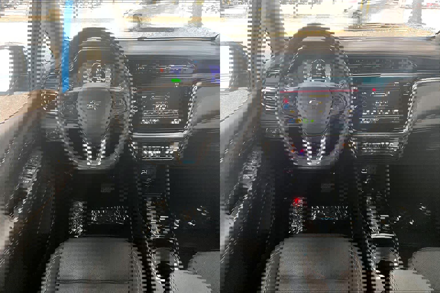 Used 2023 Chevrolet Bolt LT w/ Infotainment Package image 5