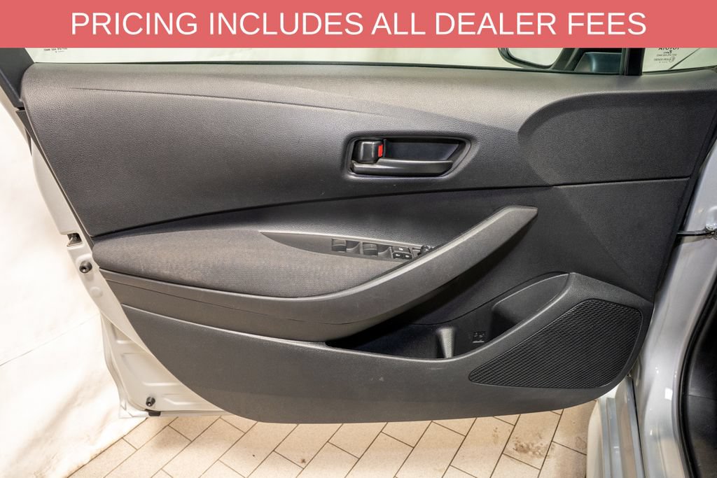 Used 2024 Toyota Corolla LE FWD image 11