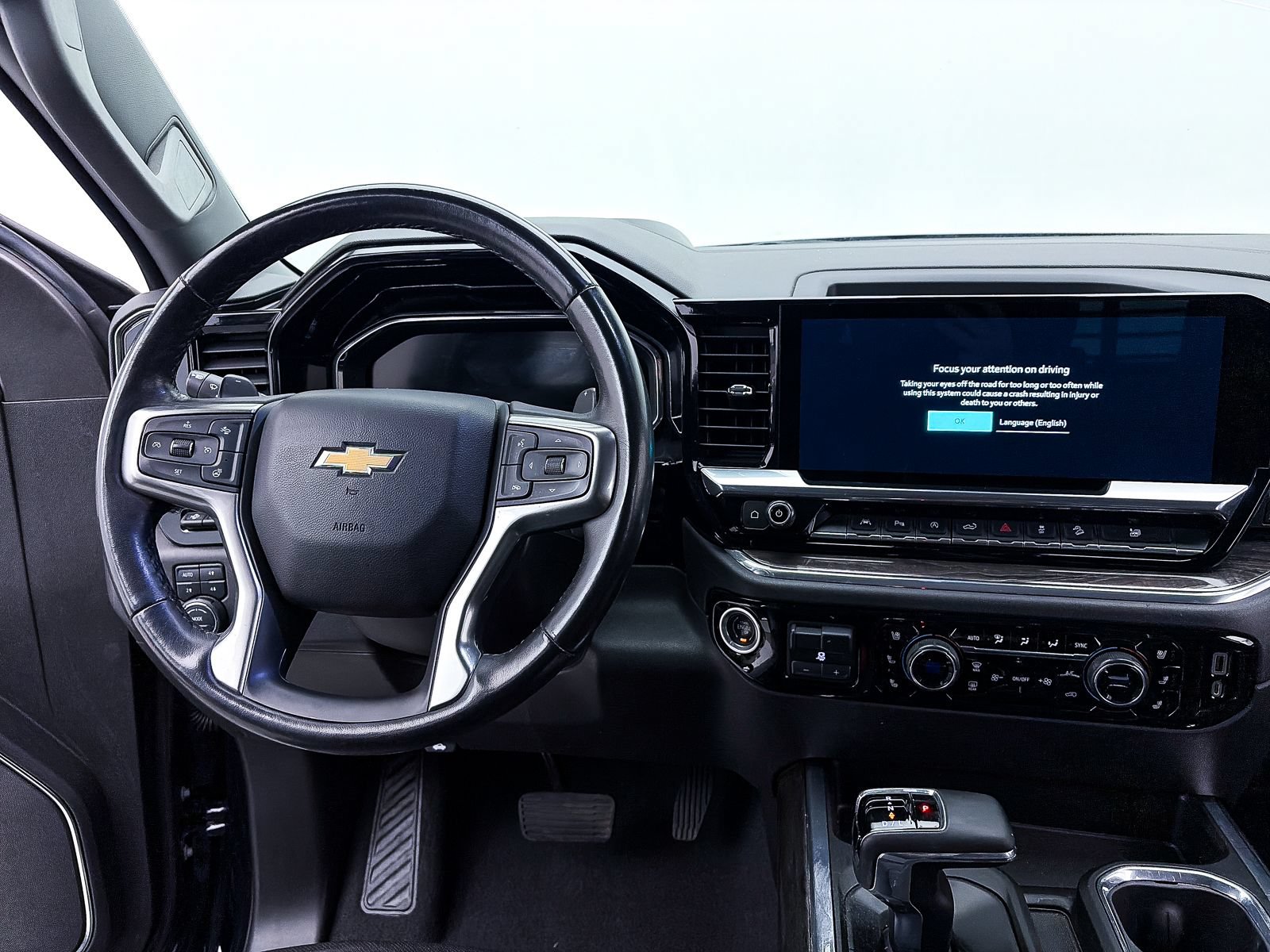 Used 2023 Chevrolet Silverado 1500 LTZ w/ Technology Package AWD/4WD image 7