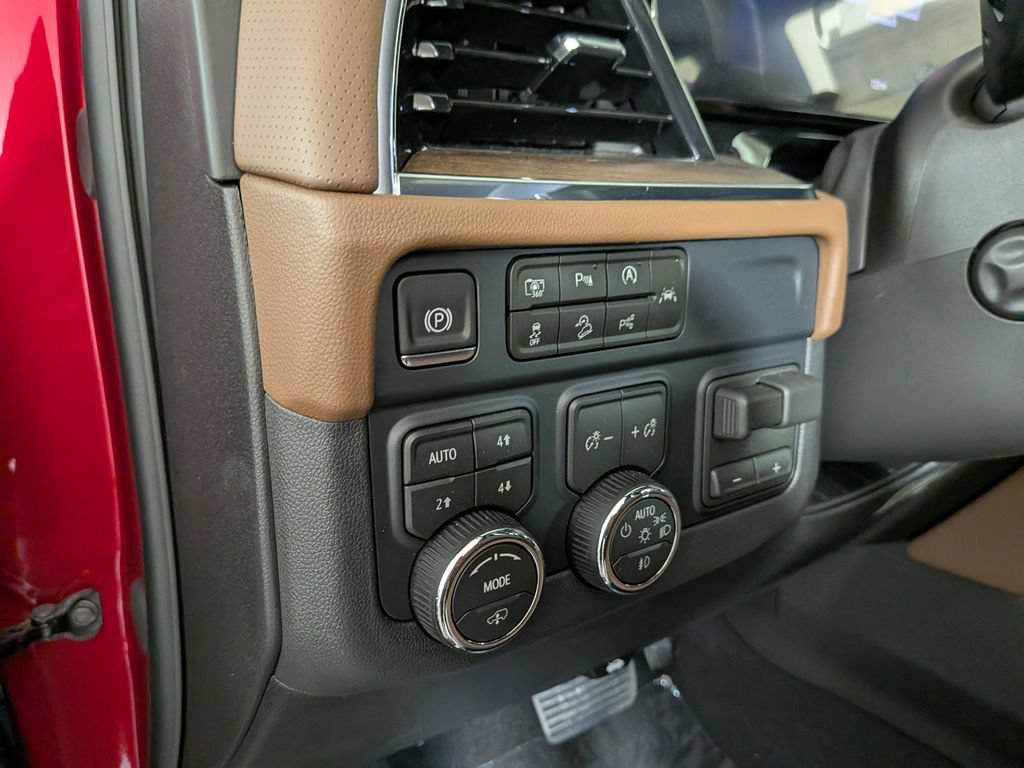 New 2026 Chevrolet Tahoe High Country AWD/4WD image 20