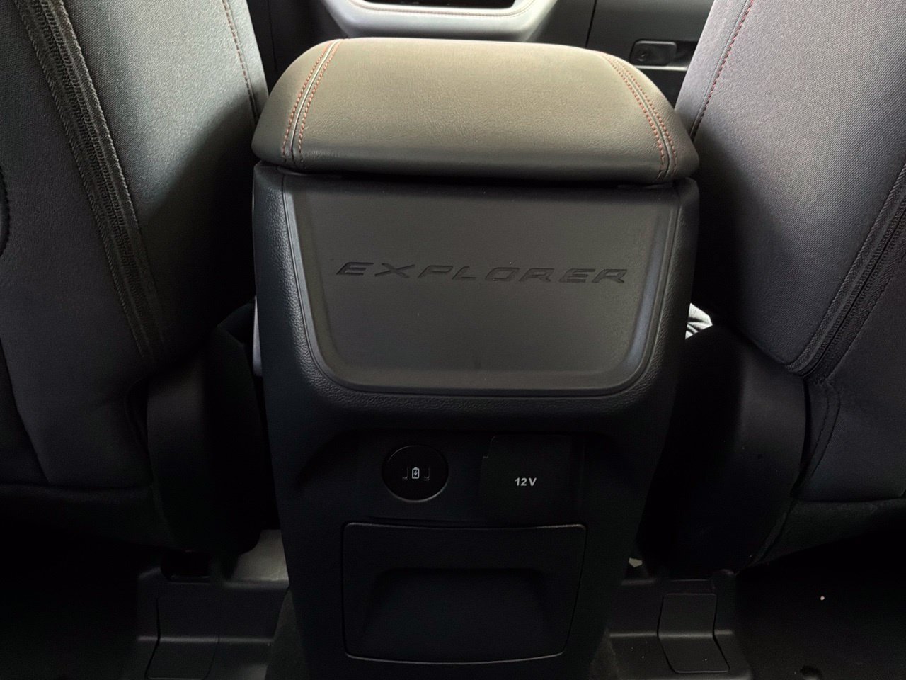 Used 2026 Ford Explorer Active RWD image 14