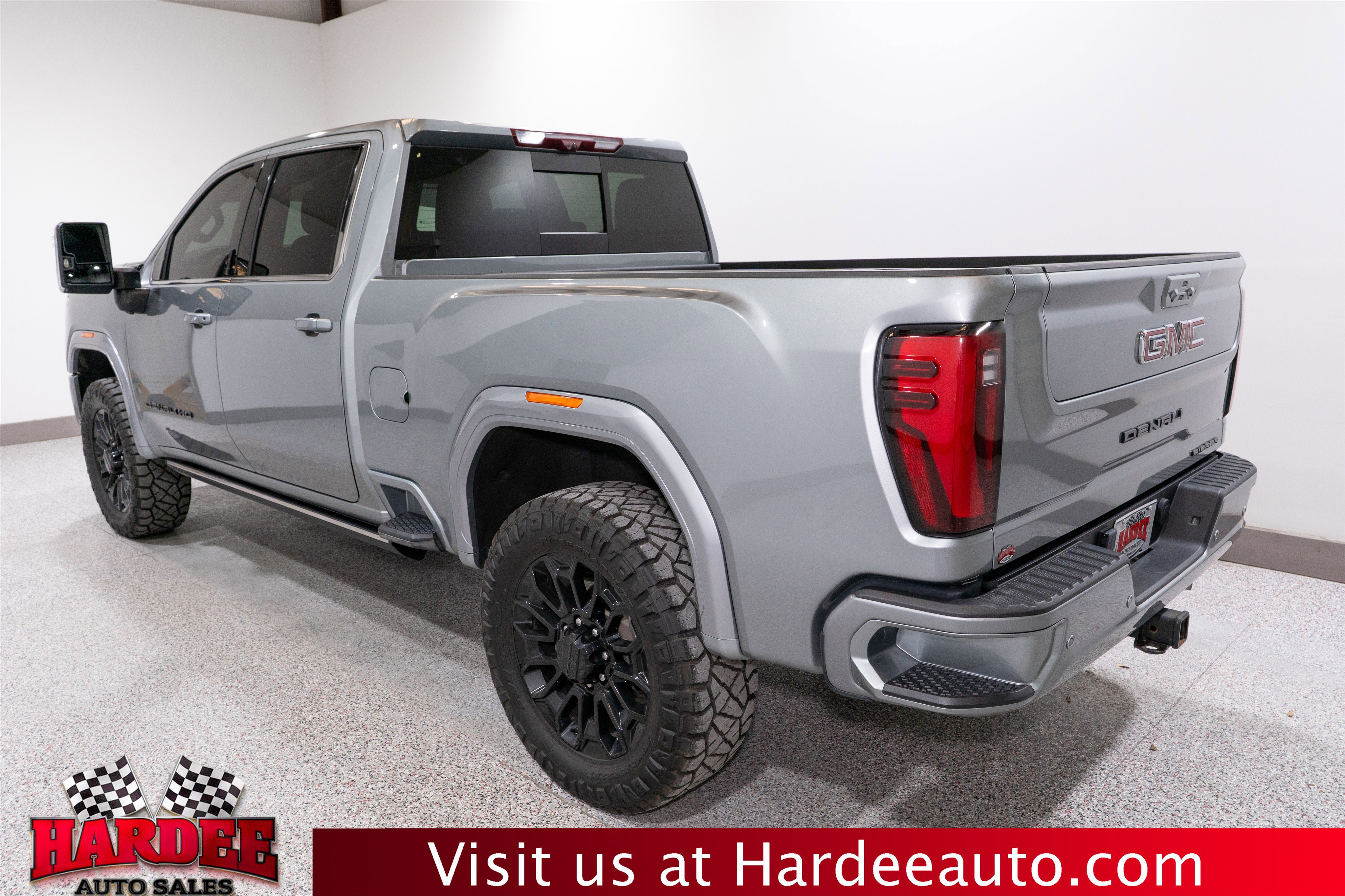 Used 2024 GMC Sierra 2500 Denali w/ Denali Reserve Package image 3