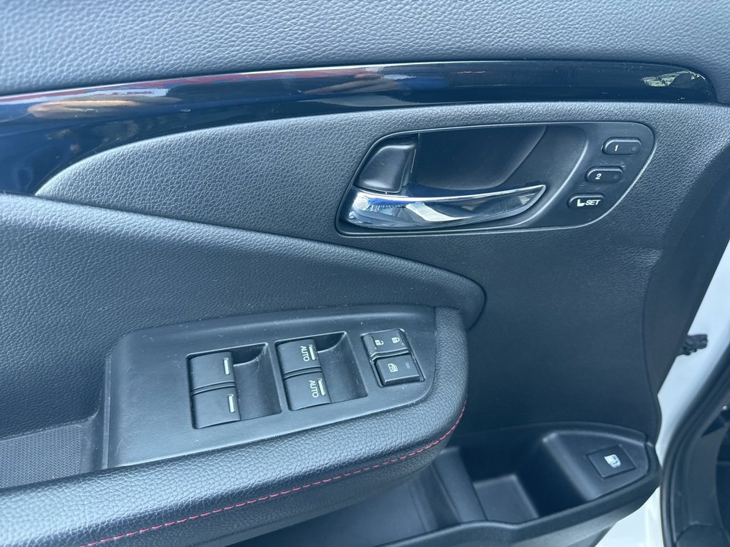 Used 2024 Honda Ridgeline Black Edition image 16