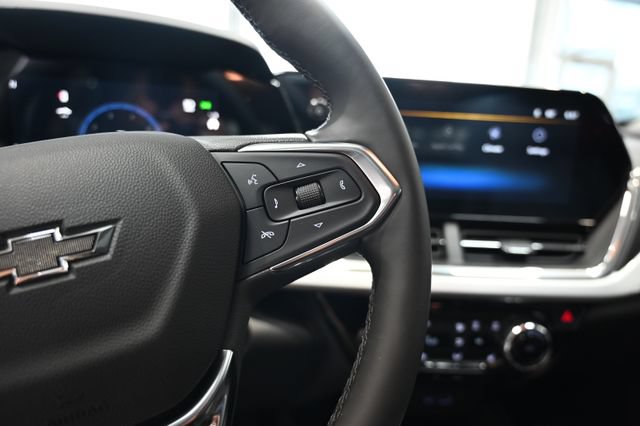 New 2026 Chevrolet Trax LT w/ Sunroof Package FWD image 23