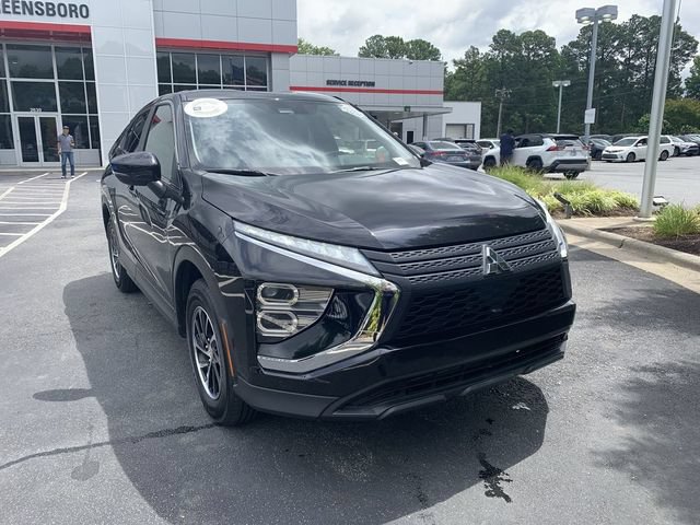 Used 2023 Mitsubishi Eclipse Cross ES AWD/4WD image 2