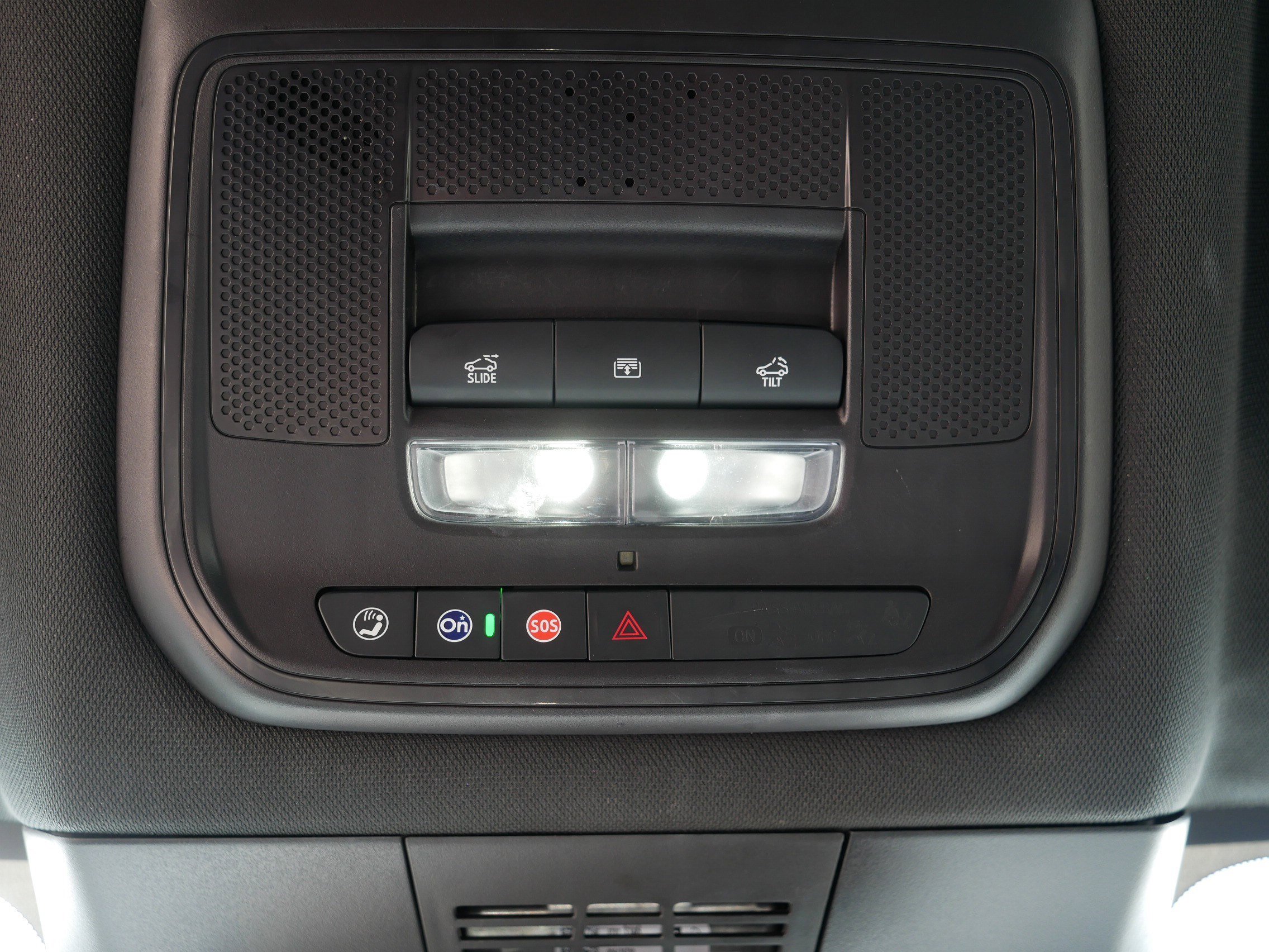 Used 2024 Chevrolet Blazer EV LT AWD/4WD image 33
