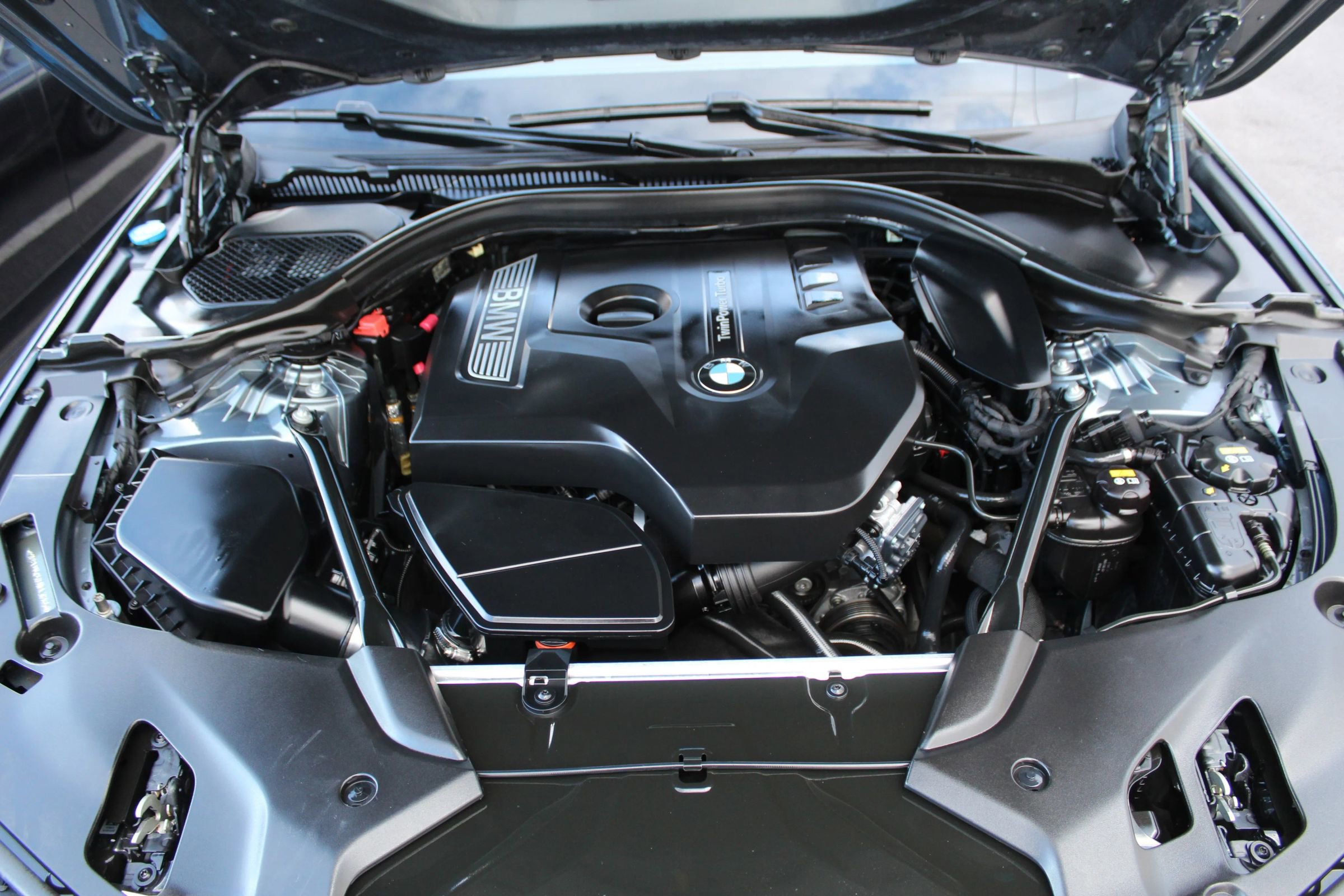 Used 2018 BMW 530i image 5