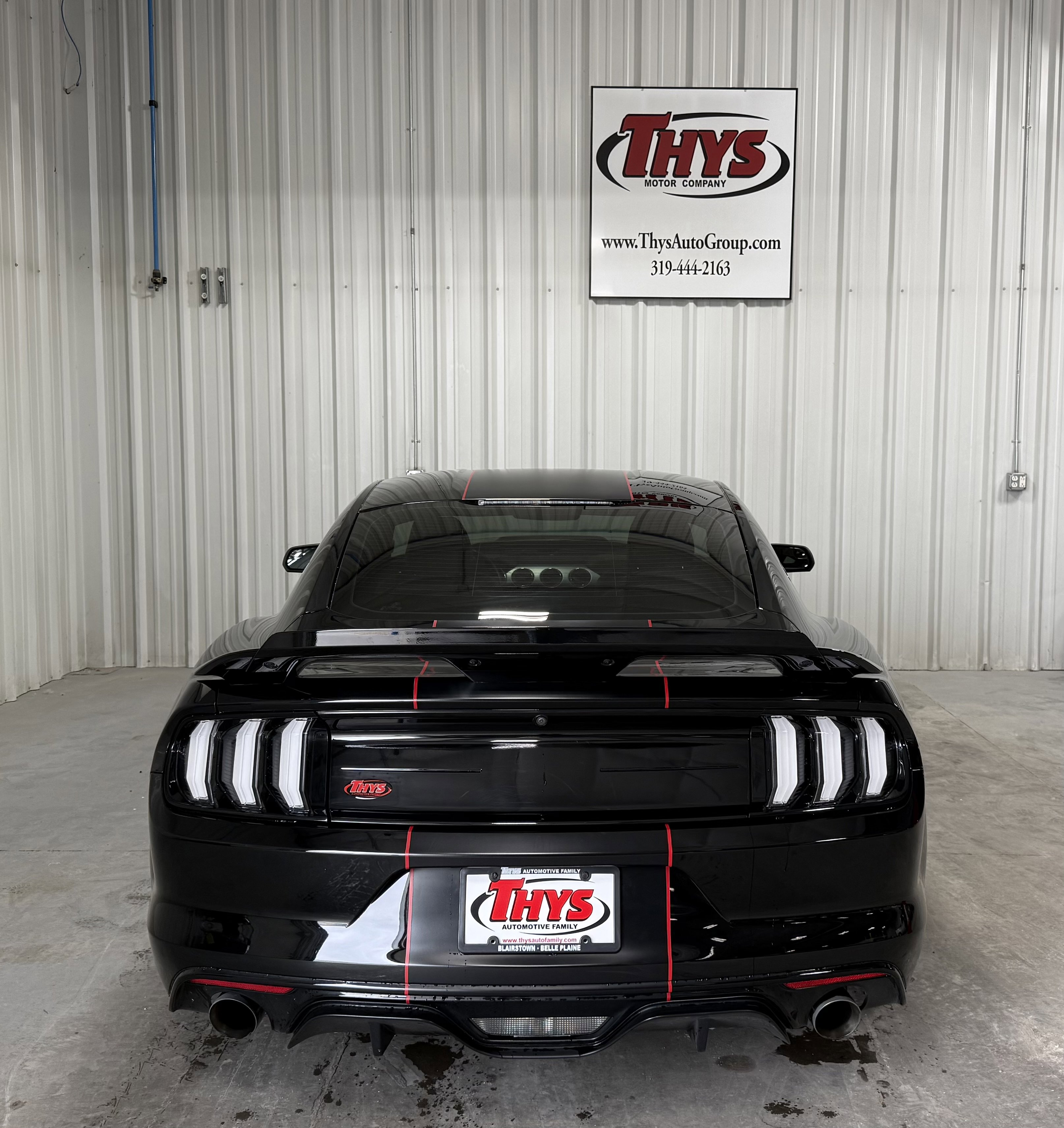 Used 2017 Ford Mustang GT w/ Black Accent Package RWD image 4
