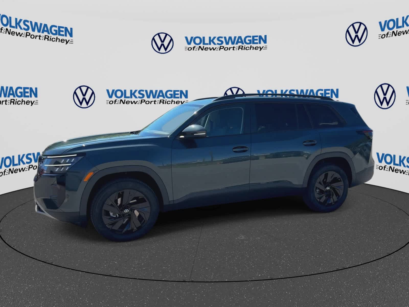 New 2027 Volkswagen Atlas SE FWD image 4