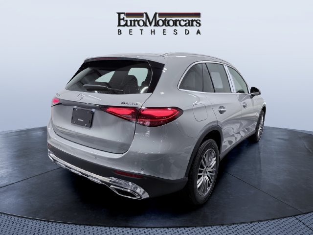 New 2027 Mercedes-Benz GLC 300 4MATIC image 3
