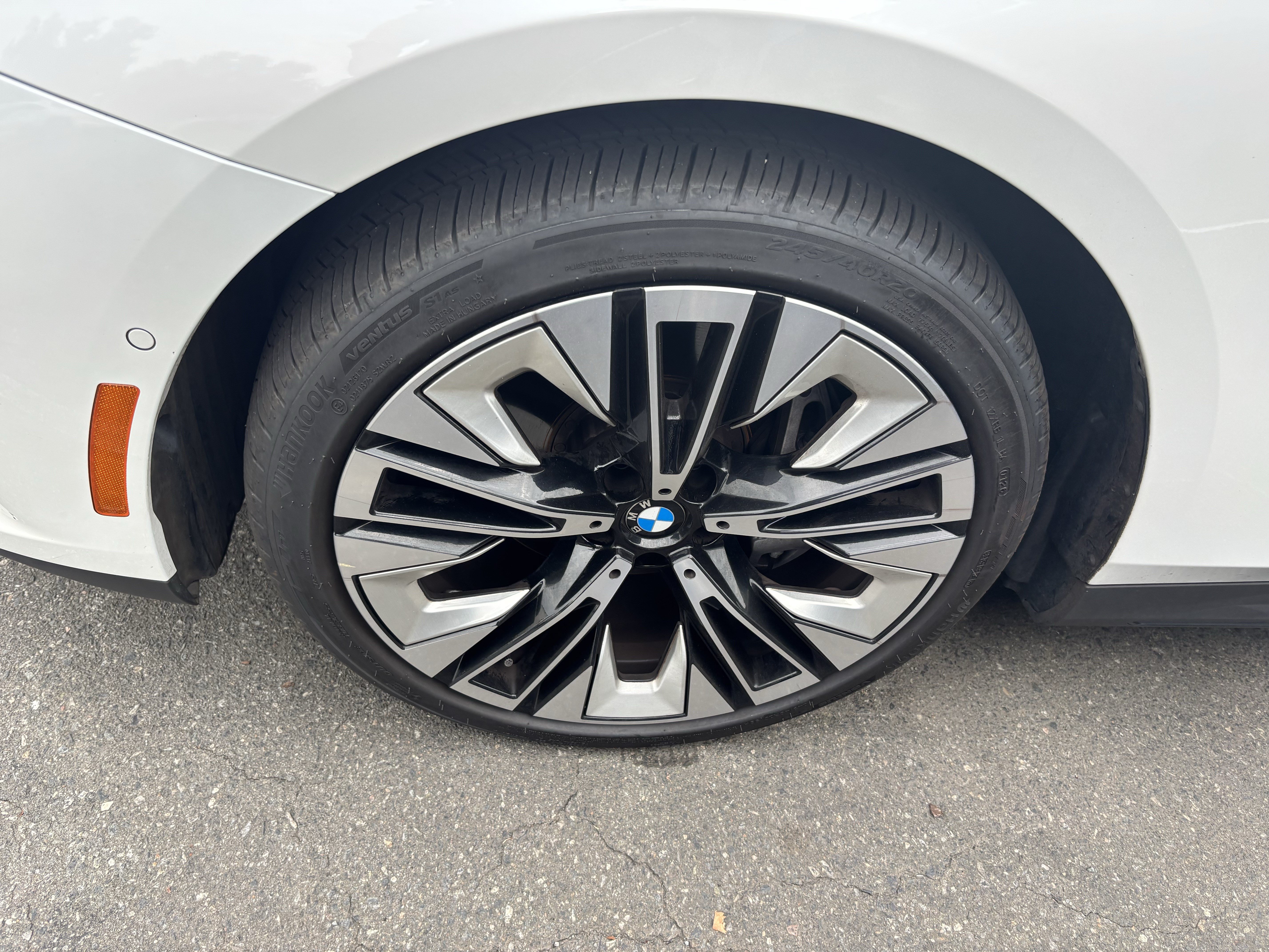 Used 2026 BMW 540i xDrive AWD/4WD image 13