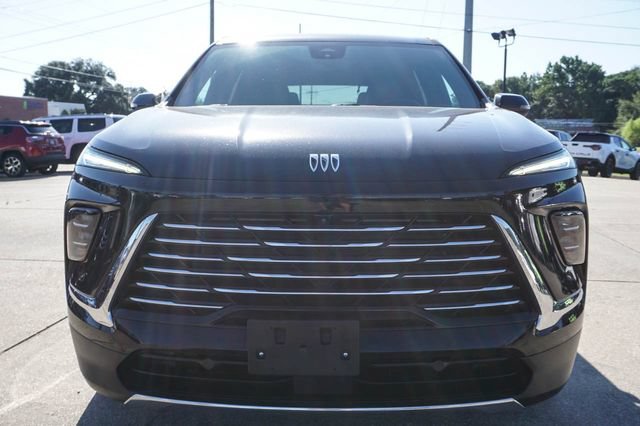 Used 2025 Buick Enclave Preferred FWD image 11