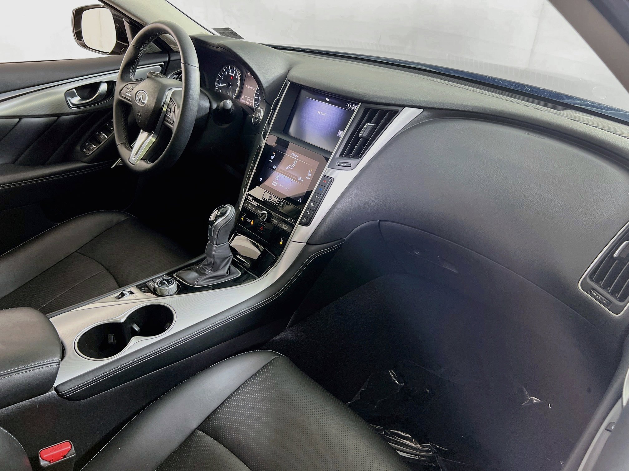 Used 2022 INFINITI Q50 Luxe w/ Cargo Package AWD/4WD image 28