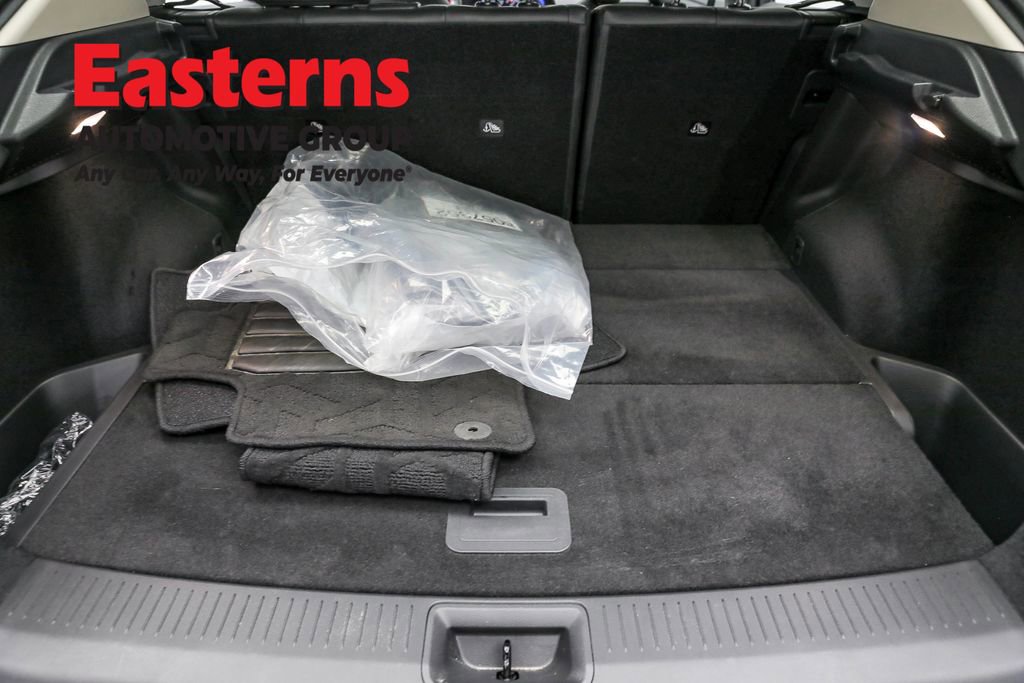 Used 2023 Nissan Ariya FWD image 9