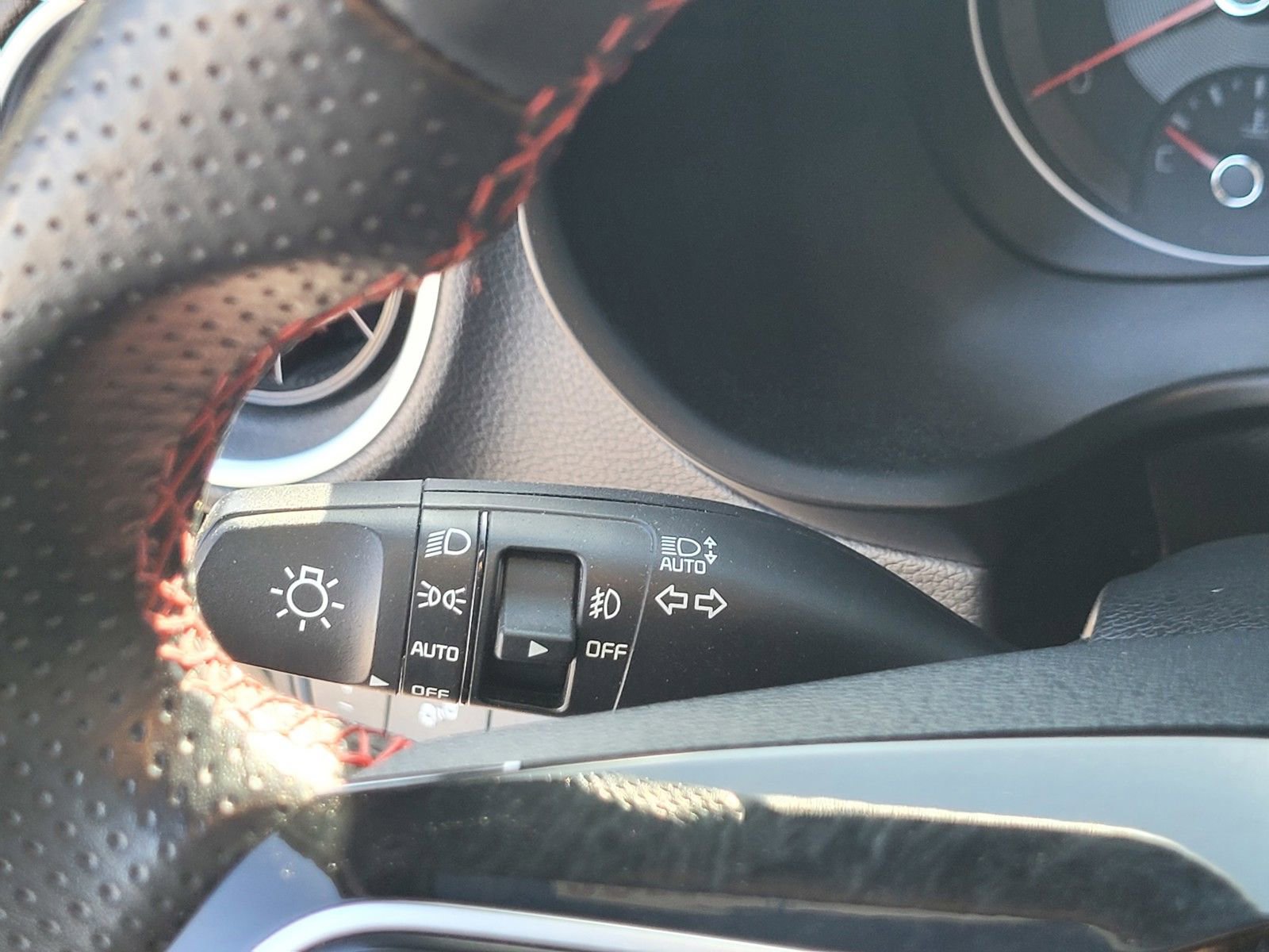 Used 2022 Kia Forte GT image 24