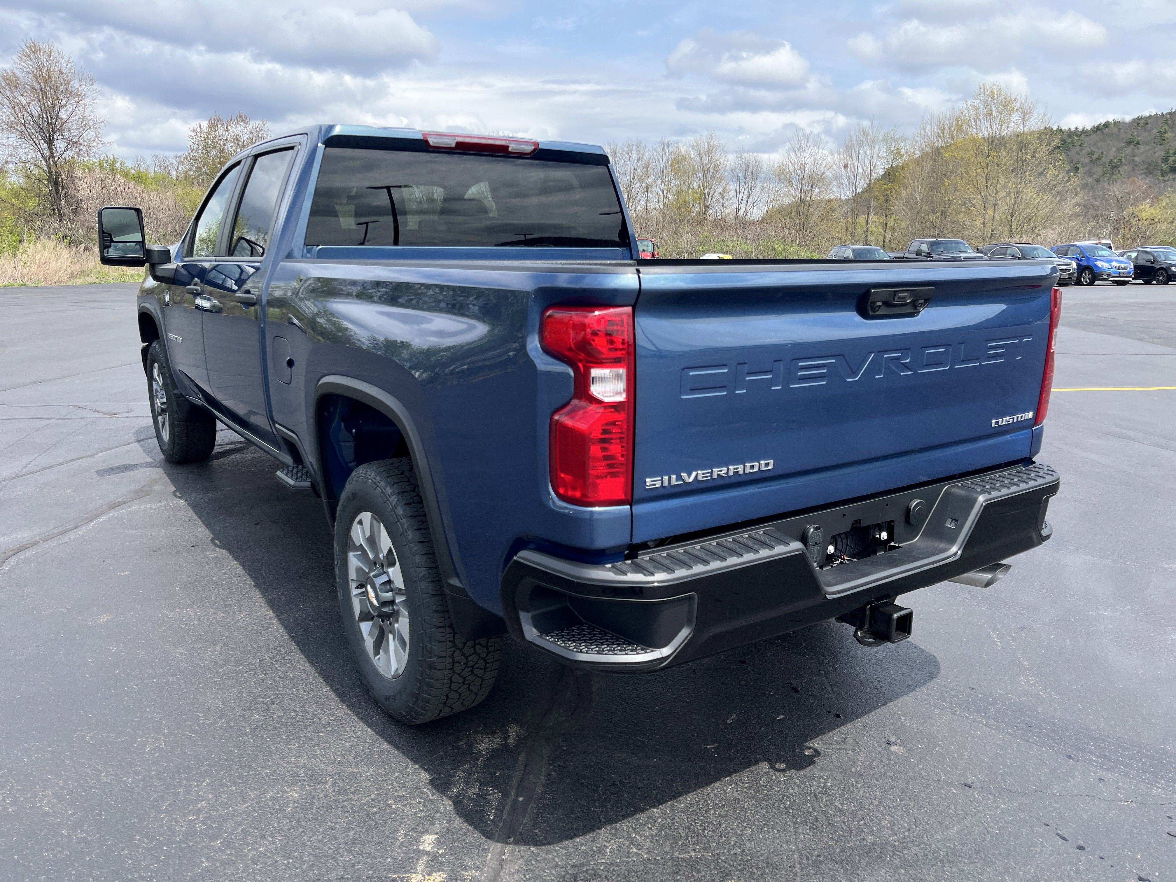 New 2026 Chevrolet Silverado 2500 Custom w/ Custom Convenience Package AWD/4WD image 5