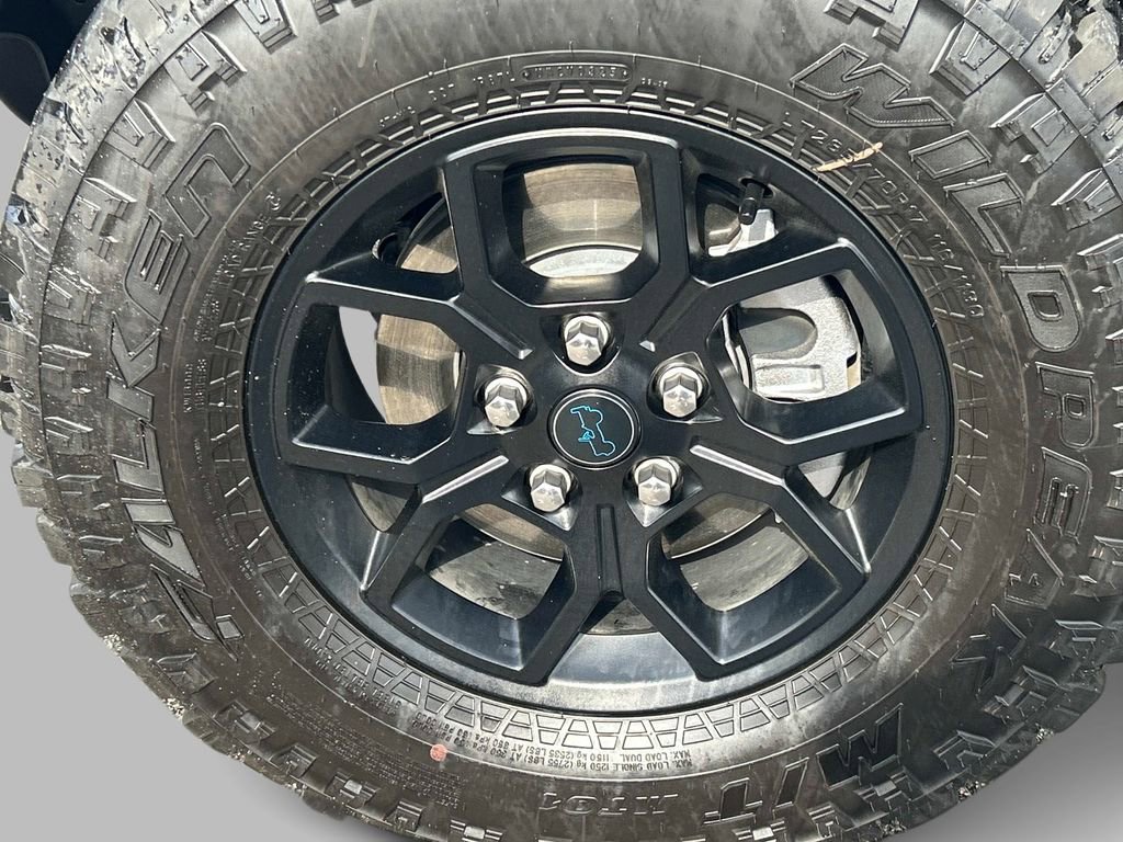 Used 2025 Jeep Wrangler Sport image 9