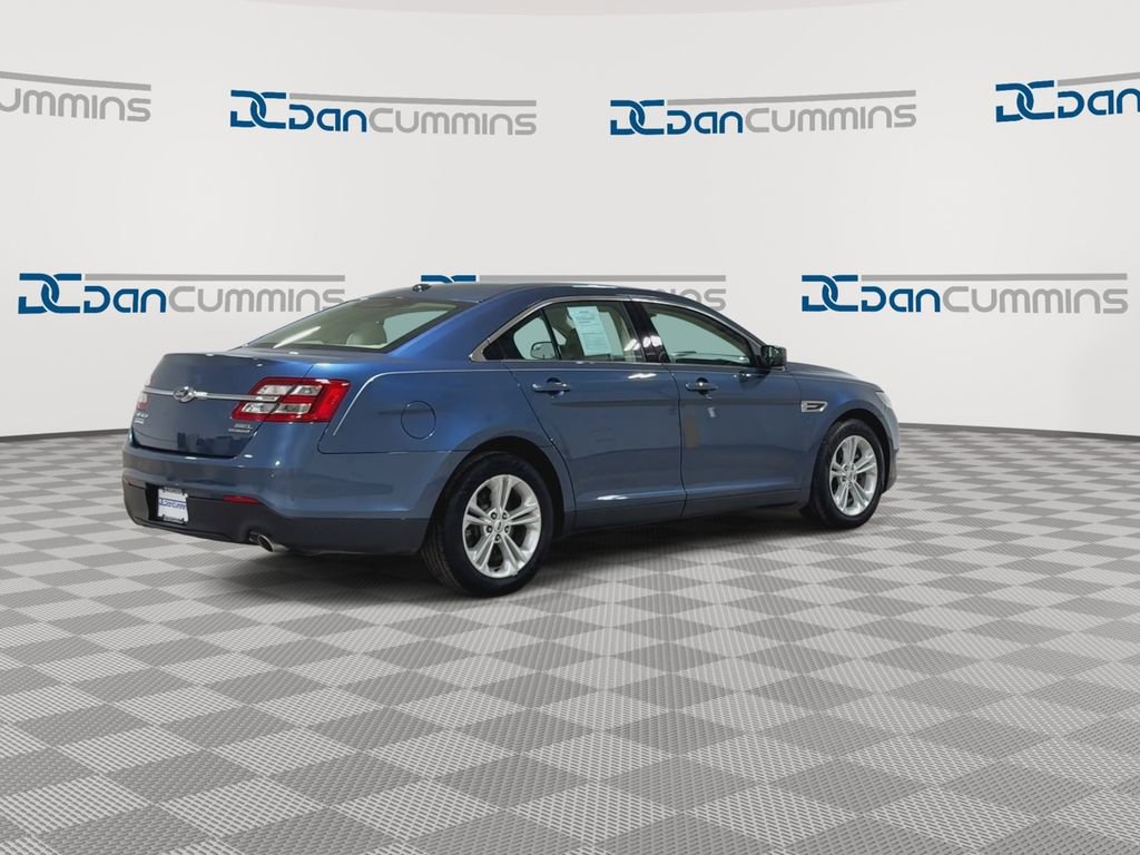 Used 2018 Ford Taurus SEL w/ Equipment Group 201A image 9