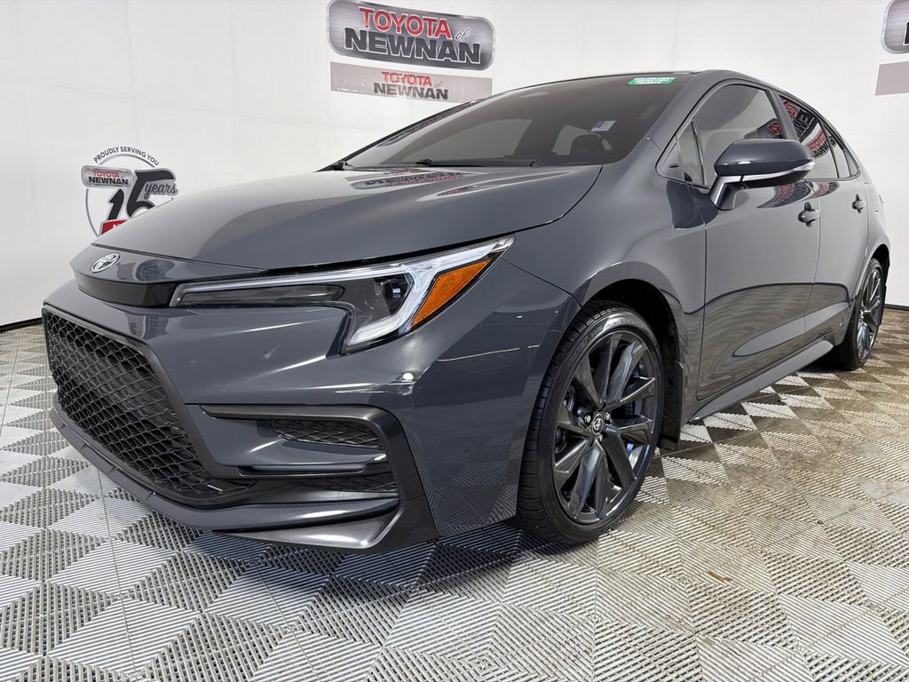 Used 2025 Toyota Corolla SE image 7