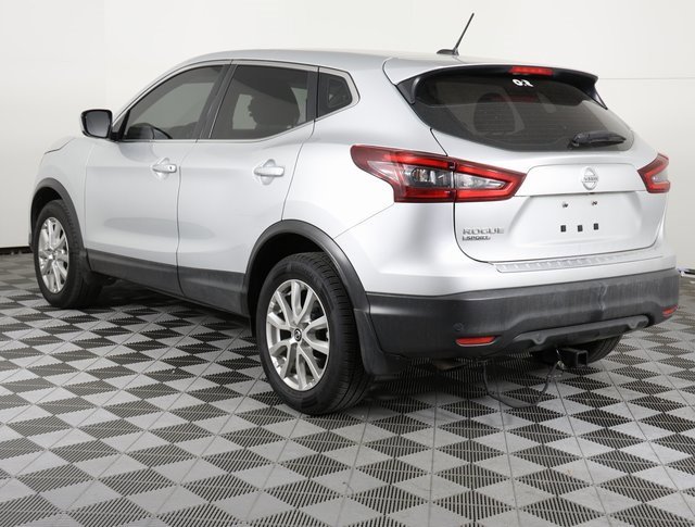 Used 2021 Nissan Rogue Sport S image 3