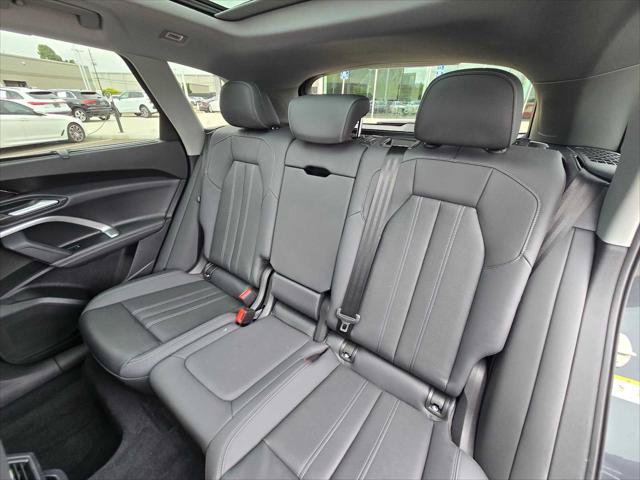 Used 2025 Audi Q5 Premium Plus w/ Premium Plus AWD/4WD image 17