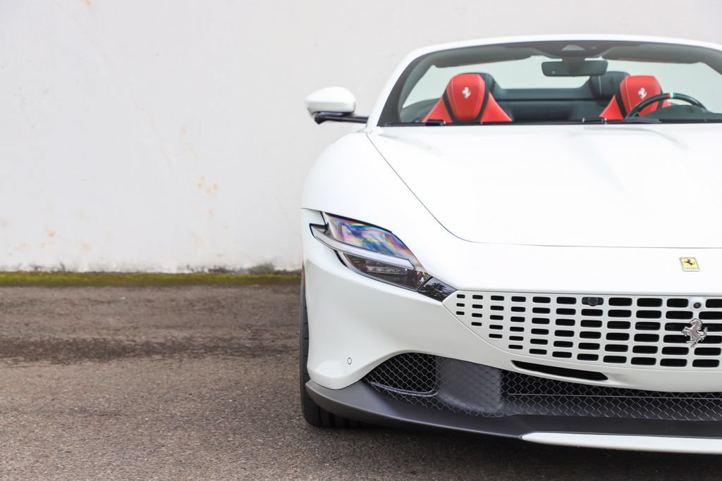 Certified 2026 Ferrari Roma Spider RWD image 41