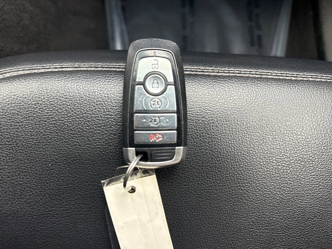 Used 2022 Ford Explorer Limited w/ Equipment Group 301A image 28