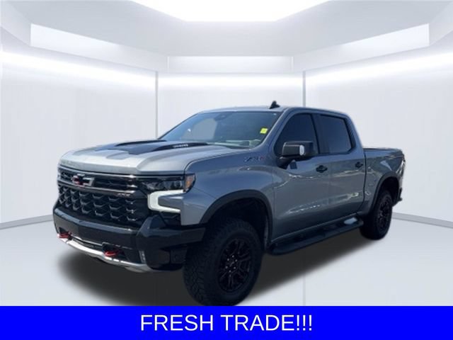 Used 2024 Chevrolet Silverado 1500 ZR2 w/ Technology Package AWD/4WD image 2