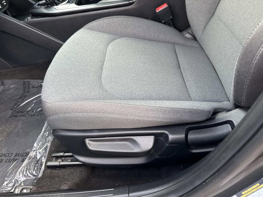 Used 2025 Kia K4 LXS image 19