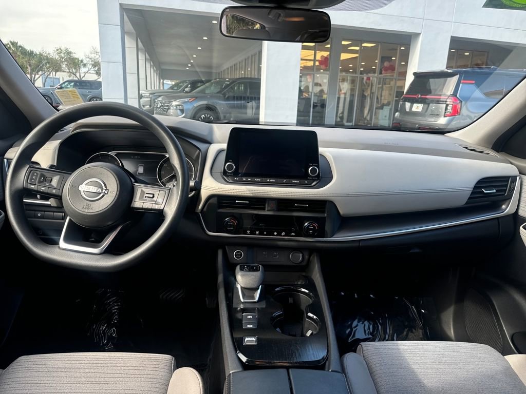 Certified 2023 Nissan Rogue SV image 13