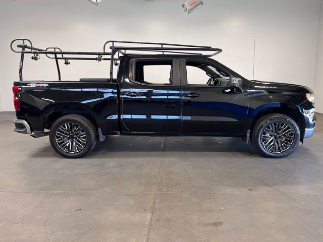 Used 2022 Chevrolet Silverado 1500 LT image 2