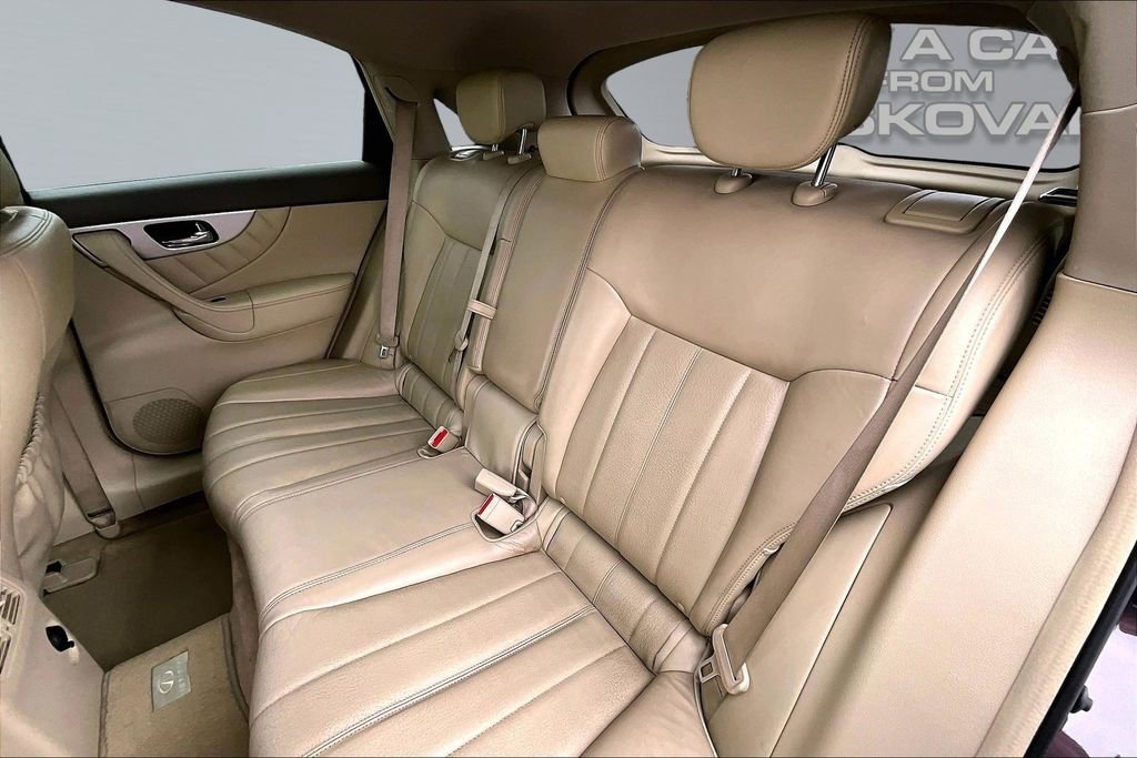 Used 2013 INFINITI FX37 AWD w/ Premium Pkg image 26