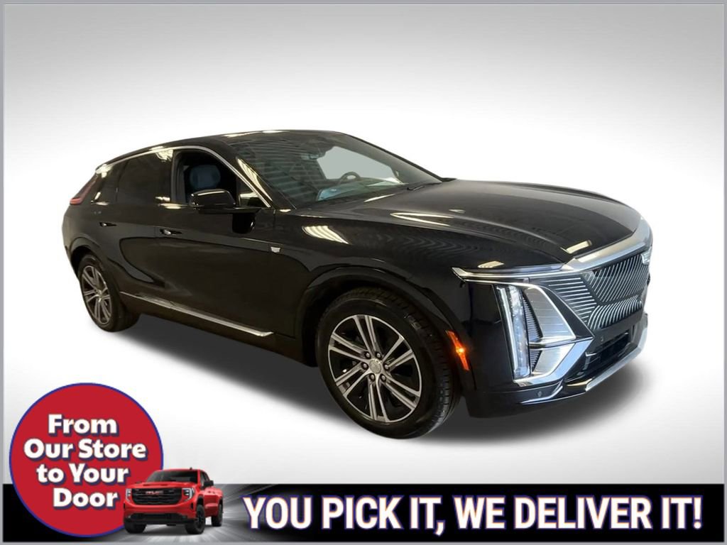 New 2025 Cadillac Lyriq Luxury image 2