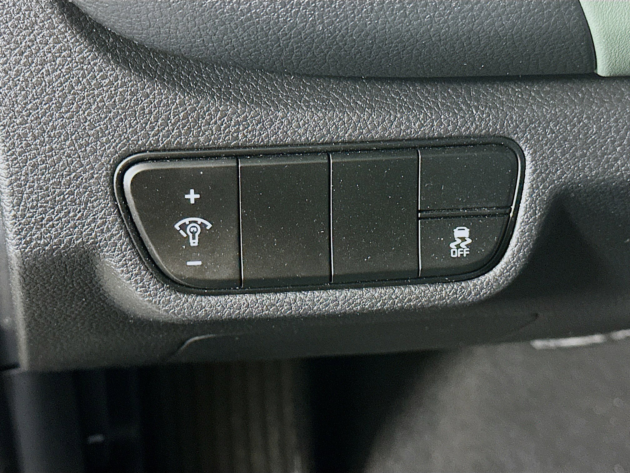 Used 2024 Kia Seltos SX image 17