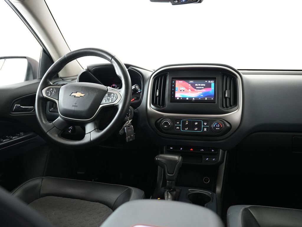 Used 2015 Chevrolet Colorado Z71 w/ LPO, Gearon Divider Package AWD/4WD image 10