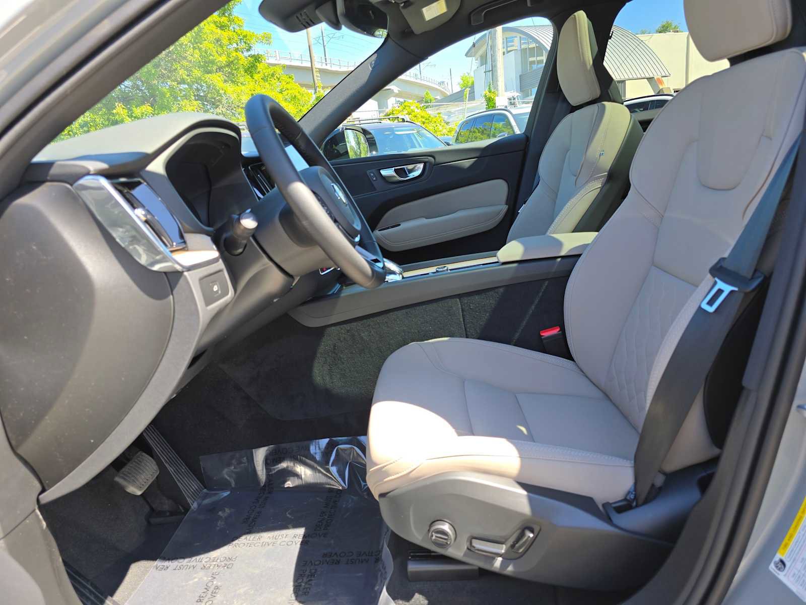 New 2026 Volvo XC60 B5 Core w/ Climate Package AWD/4WD image 19