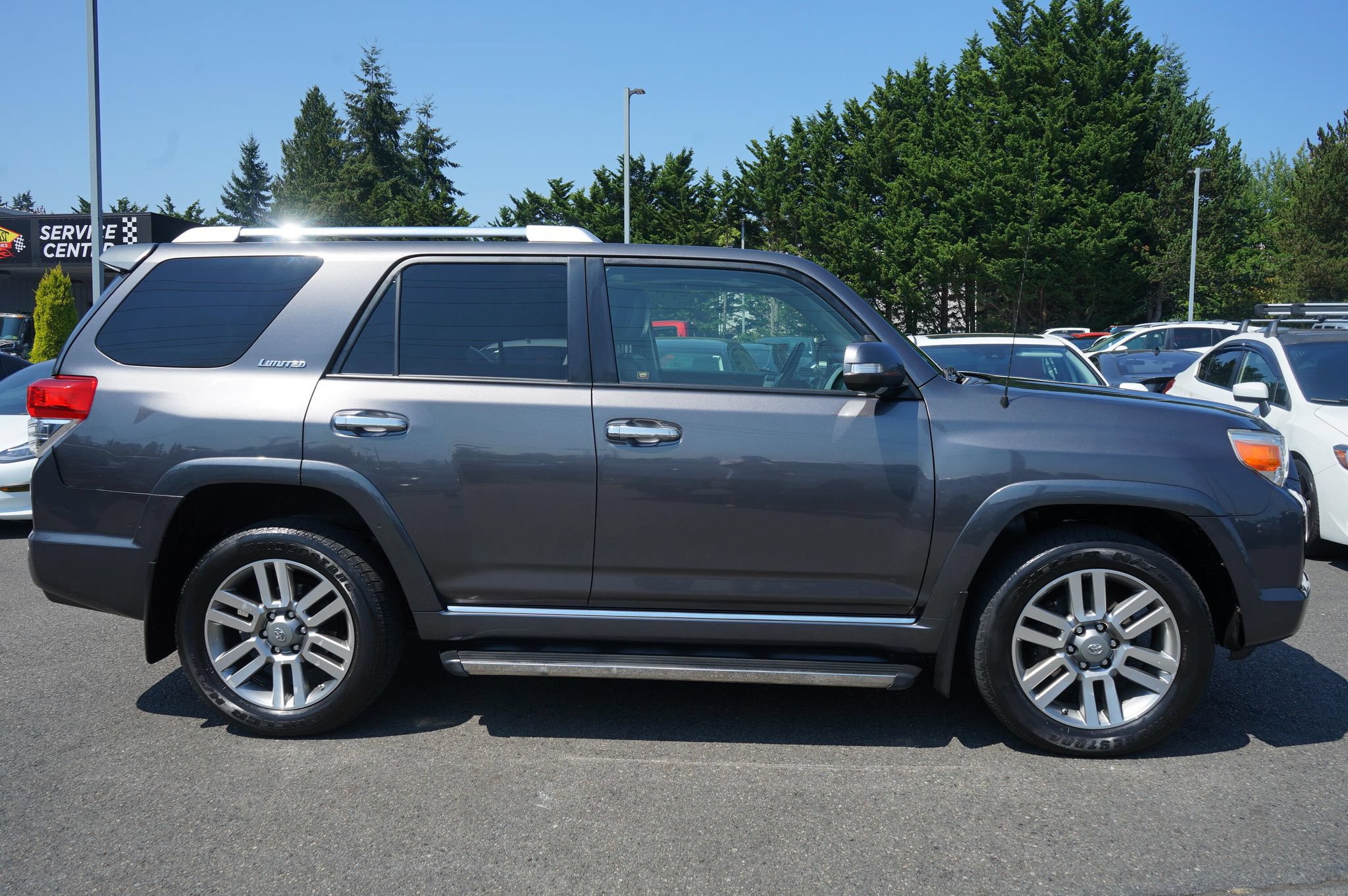 Used 2013 Toyota 4Runner Limited AWD/4WD image 7