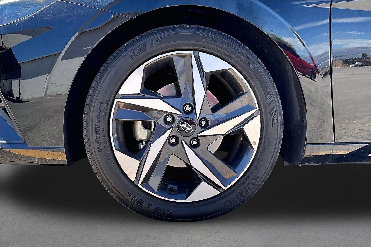 Used 2023 Hyundai Elantra SEL w/ Convenience Package FWD image 8