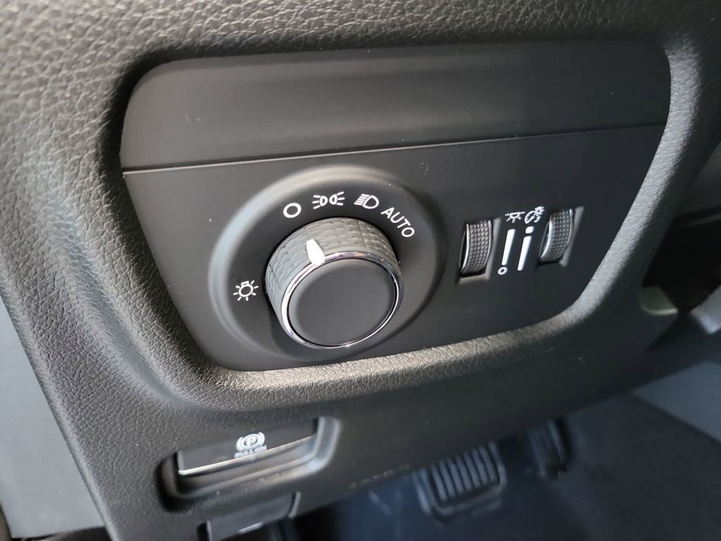 New 2026 Jeep Grand Cherokee Laredo X image 13