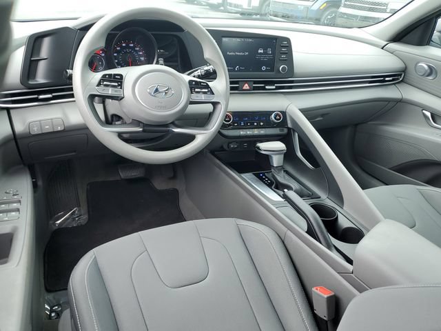 Certified 2023 Hyundai Elantra SEL FWD image 9